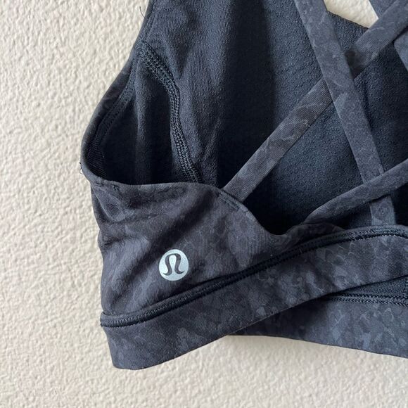 Lululemon Energy Sports Bra - Size 6 - Picture 4 of 6